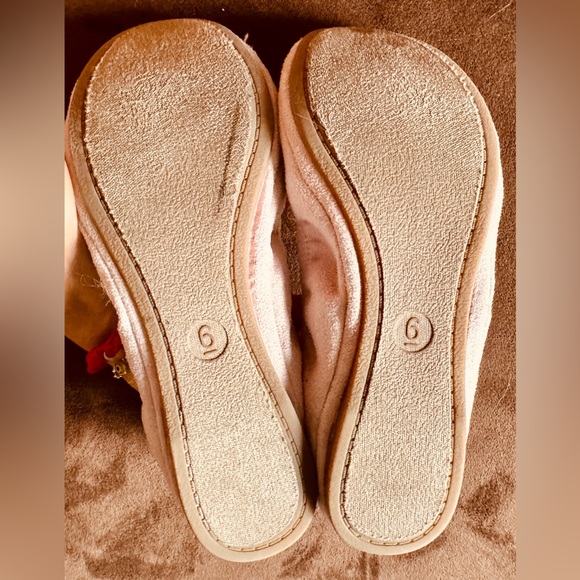 UNIVERSAL THREAD Ballet Flats, Faux-Suede in Pale Pink. - Picture 3 of 7